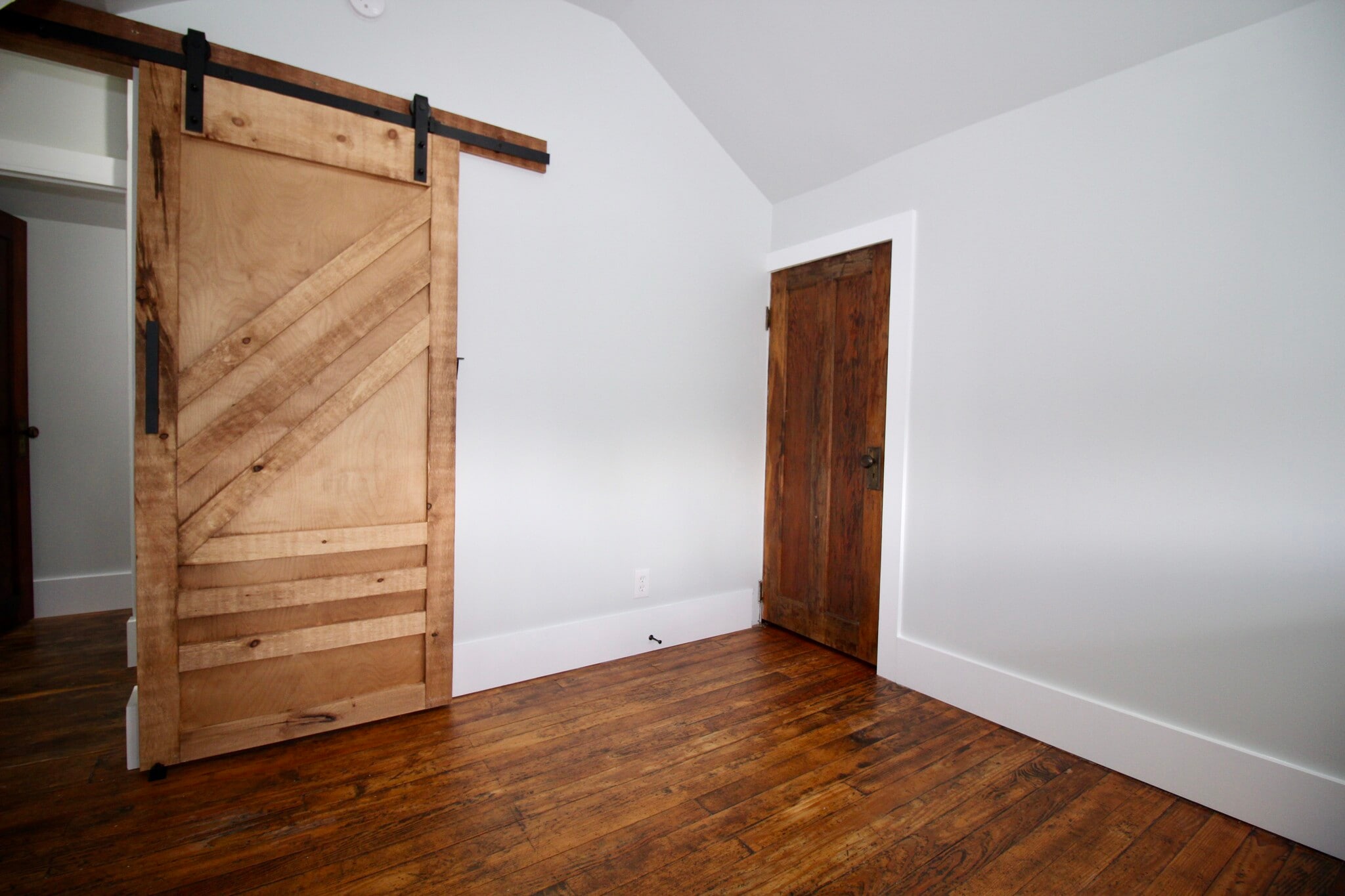Bedroom 2 - 6843 Buckingham Pl