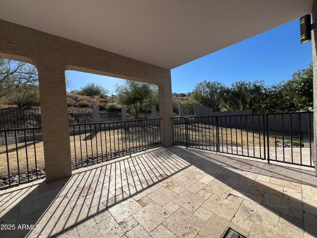 Building Photo - 15230 N Blackbird Dr