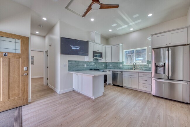 Building Photo - 3052 Eddy Cir