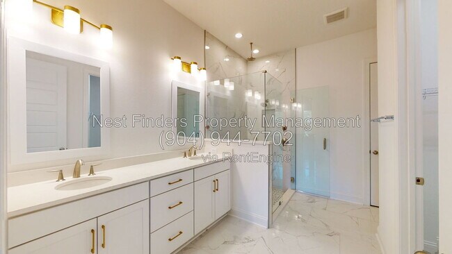 Building Photo - 111 Carousel Dr