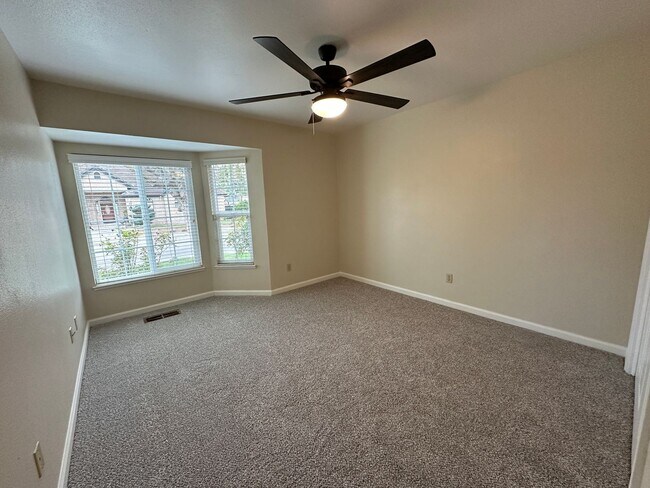Building Photo - 1780 Paddock Ln