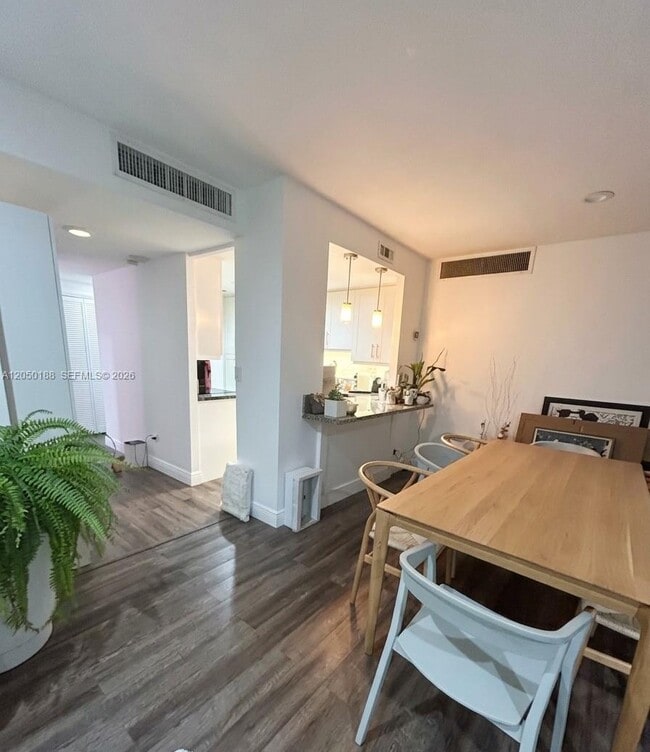 Building Photo - 2451 Brickell Ave