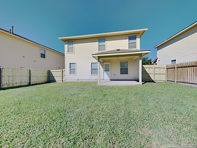 Building Photo - 2910 Candleside Dr