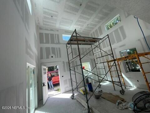 Building Photo - 218 7th Ave S