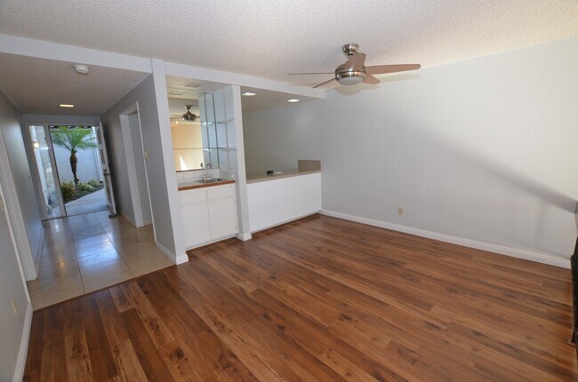 Building Photo - 2Bd/2Ba Coronado Cays on the channel, Boat...