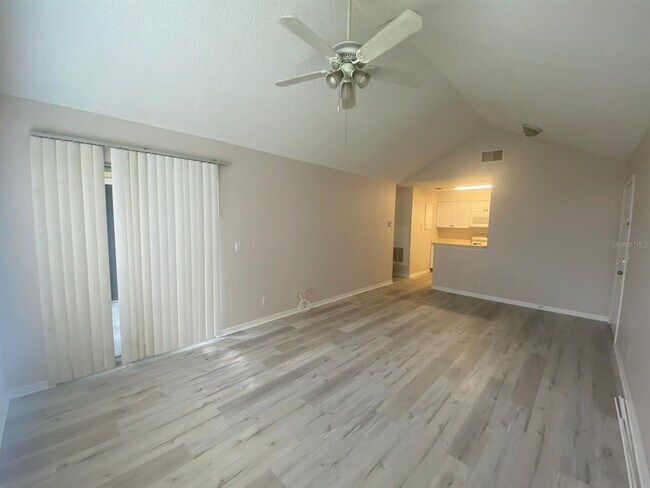 Building Photo - 1081 S Hiawassee Rd
