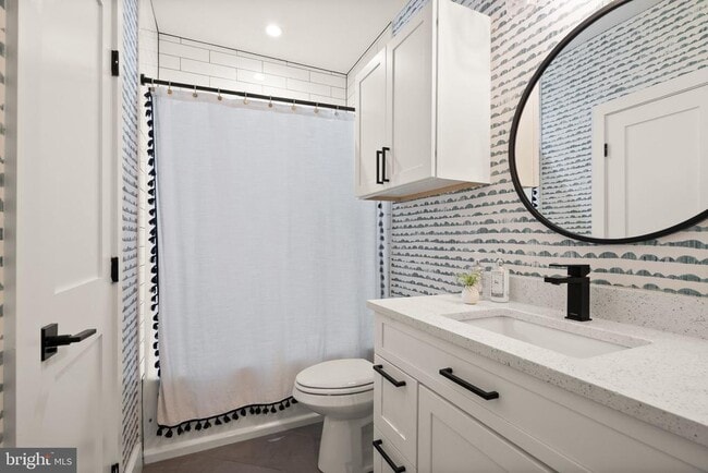 Building Photo - 1225 Park Rd NW