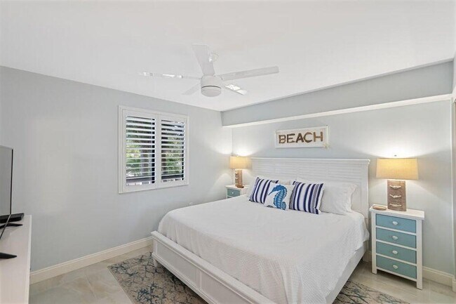 Building Photo - 2101 Marina Isle Way