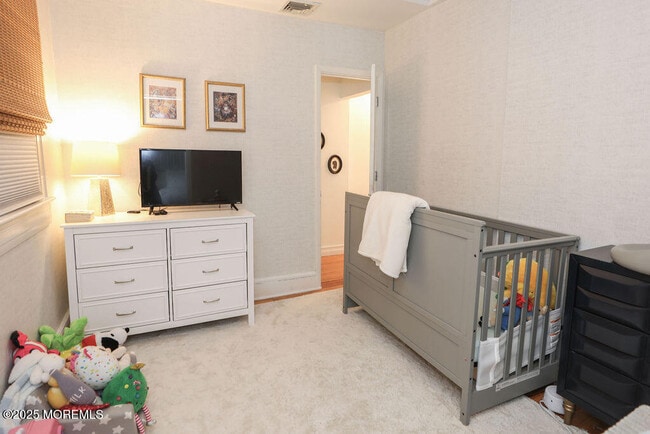 Building Photo - 17 Beach Rd