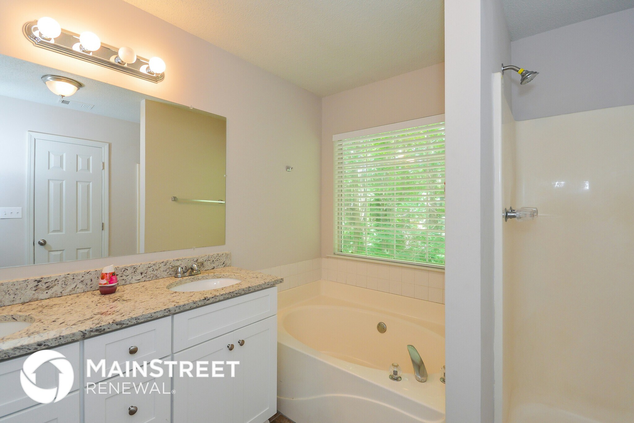 Building Photo - 103 Club Cir