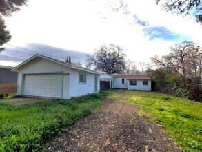 Building Photo - 129774thstreet.is4lease.com
