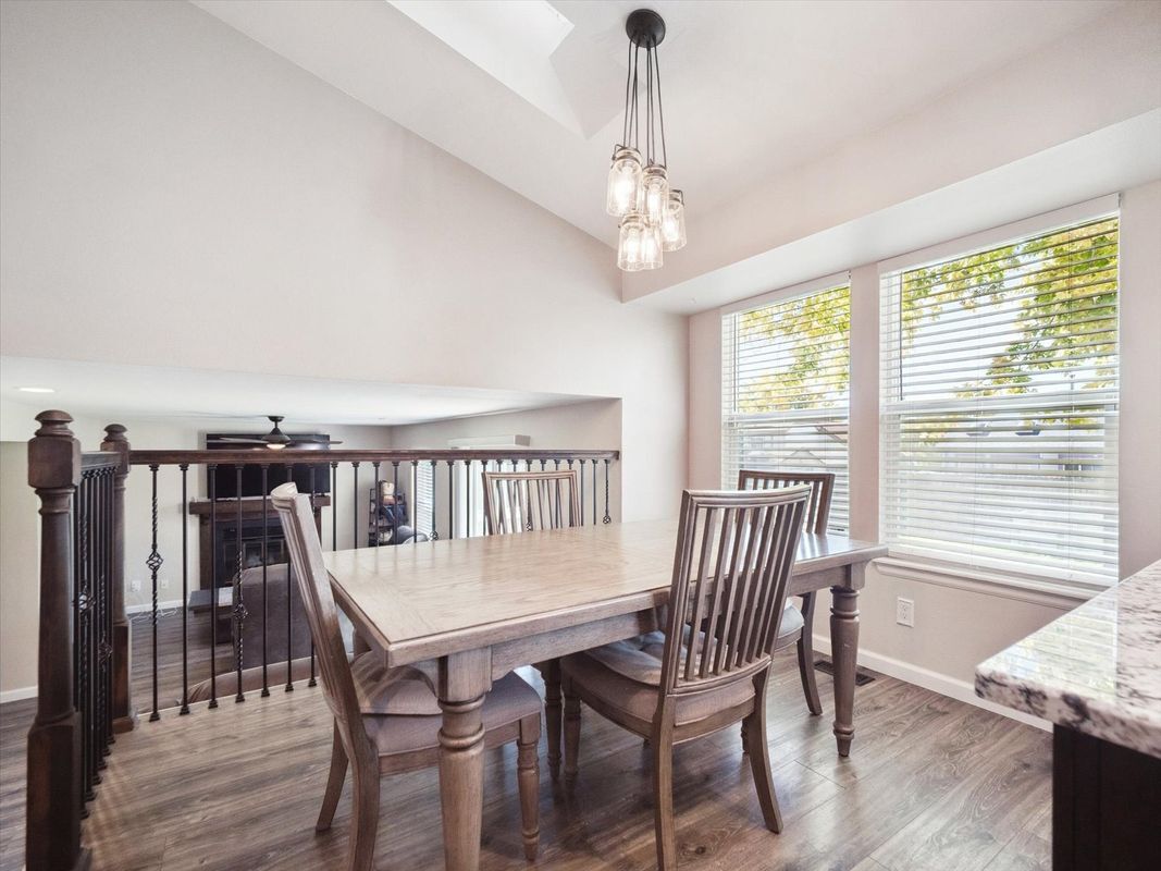 Building Photo - 9274 W Friend Dr