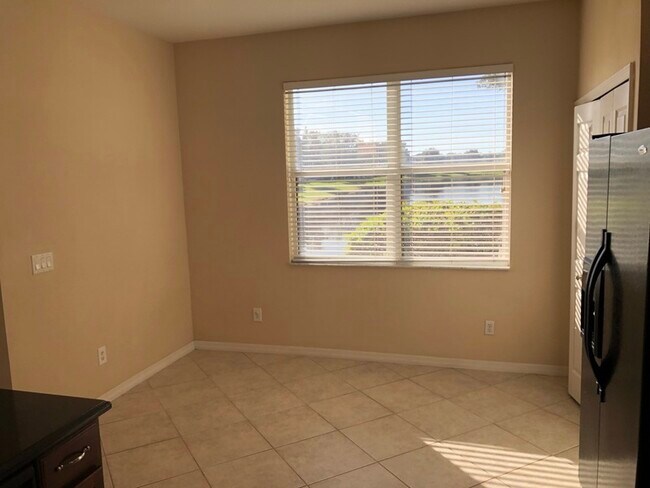 Building Photo - 1561 Travertine Terrace