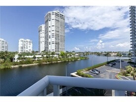 Building Photo - 20505 E Country Club Dr