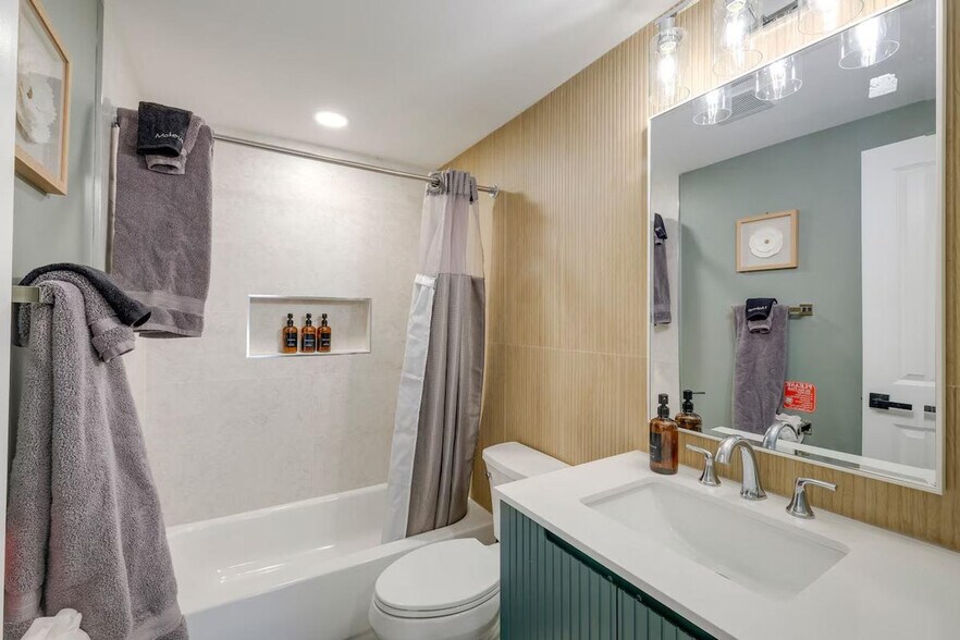 Building Photo - 500 Shelfar Pl