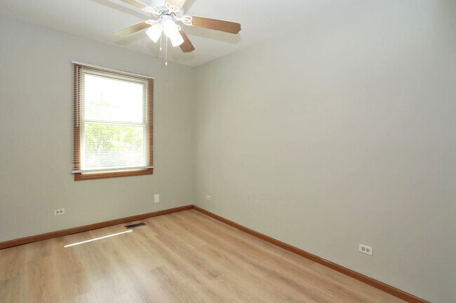 Building Photo - 125 Bright Ridge Dr
