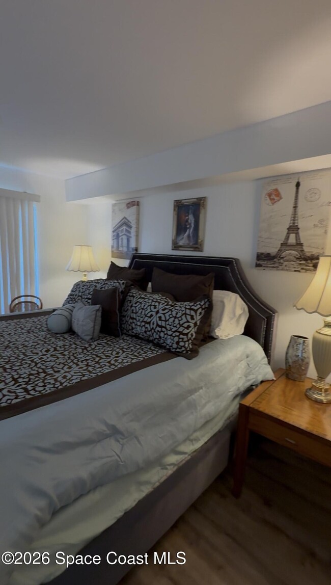 Building Photo - 201 International Dr