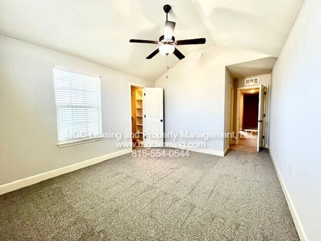 Building Photo - Timber Trails Townhomes - Reduced Rate with a 15 Month Lease!