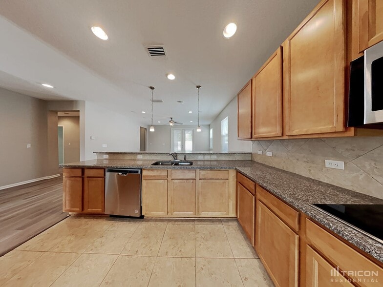 Building Photo - 1022 Wetland Ridge Cir