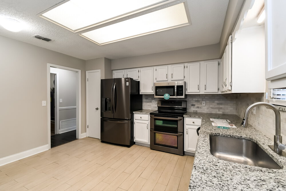 Building Photo - 4134 Nakema Dr S