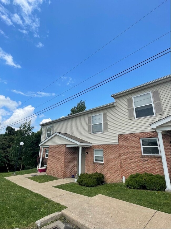 Primary Photo - Rich View 2BR 60%