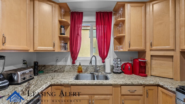 Building Photo - 24115 Evans Ave