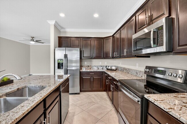 Building Photo - 12951 Anthorne Ln