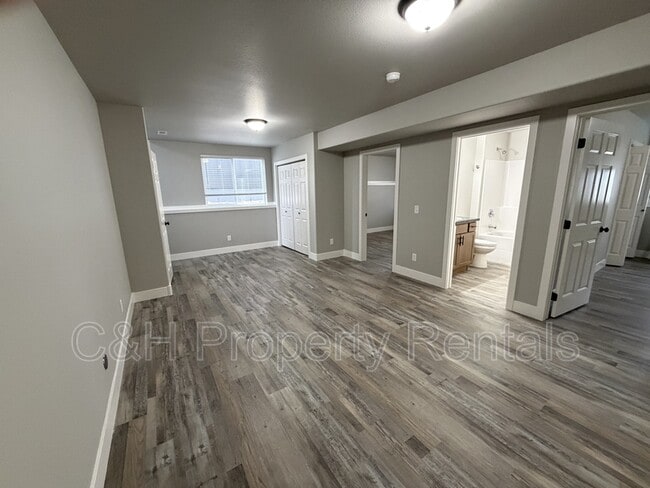 Building Photo - 1331 Lynn Ave