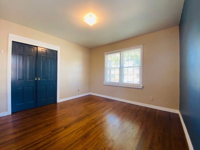 Building Photo - 3 bed 2 bath 1 car garage in The Village!