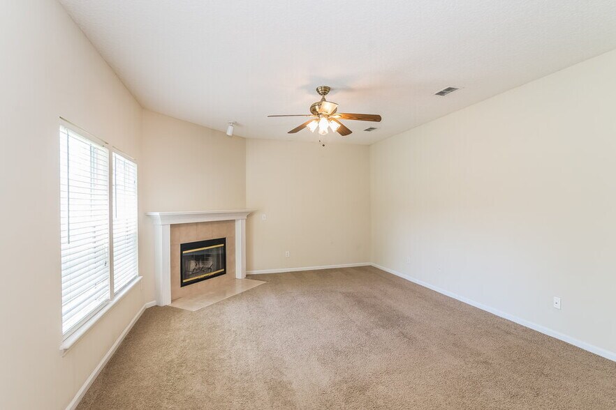 Building Photo - 341 W Tropical Trce