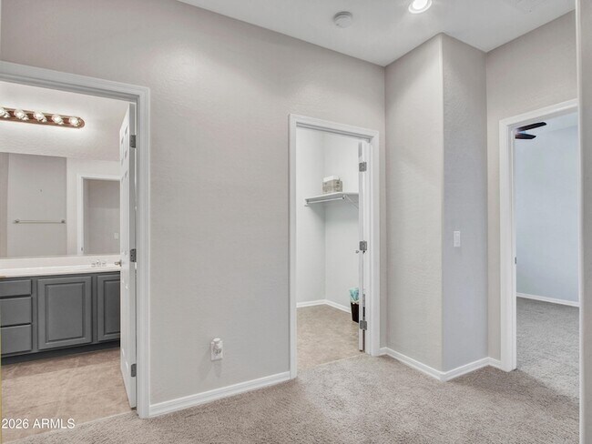Building Photo - 7135 W Desert Mirage Dr