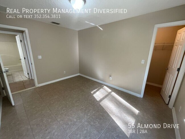 Building Photo - 55 Almond Dr