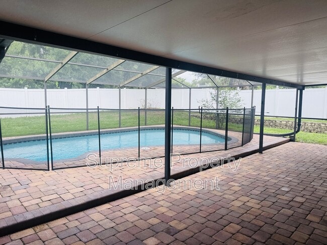 Building Photo - 2437 Bucknell Dr