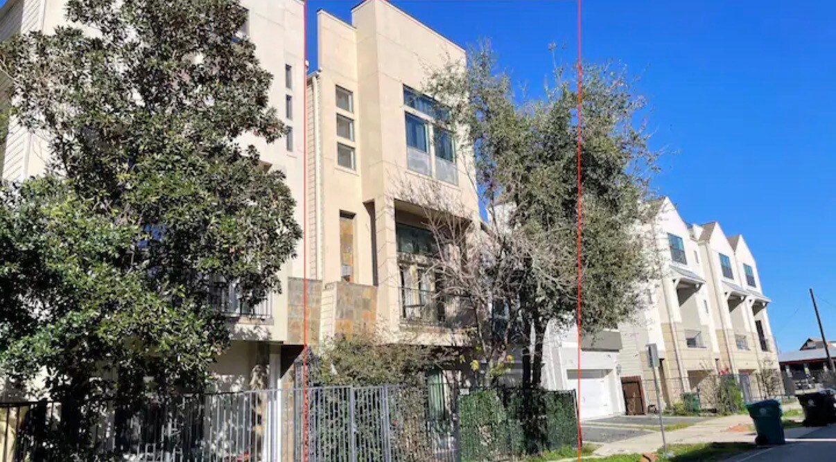 Building Photo - 5016 Lillian St