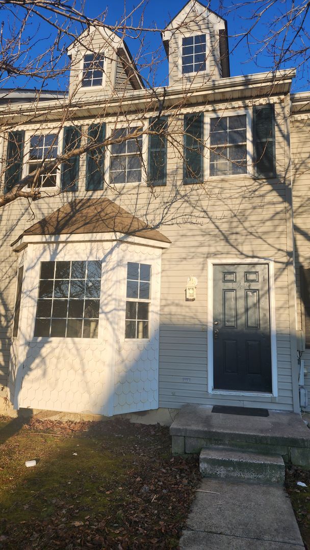 Primary Photo - Affordable 2 bedroom / 1 bathroom townhome.