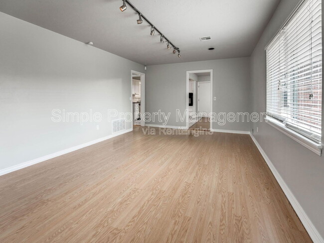 Building Photo - 10300 Major Ave