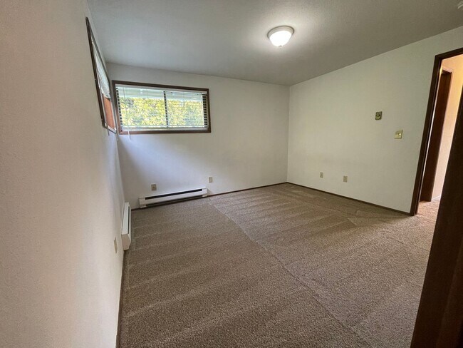 Building Photo - 19833 3rd Ave NW