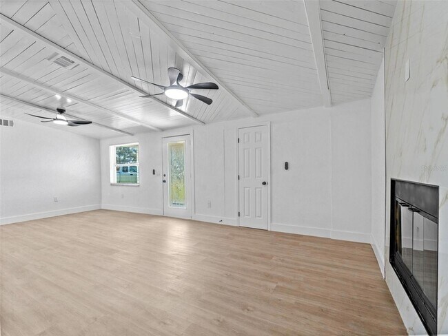 Building Photo - 4613 Irene Loop