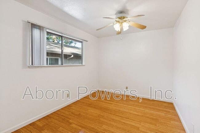 Building Photo - 2715 D St