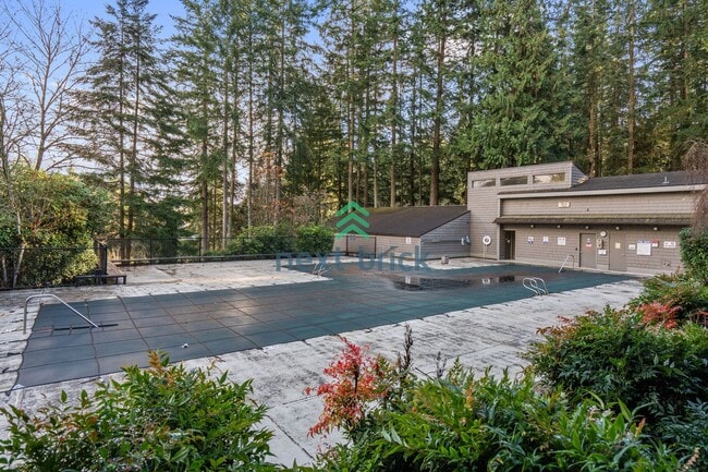 Building Photo - 2 BED & 1.75 BATH FOR RENT