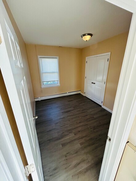 Building Photo - 25 Fallon Ave