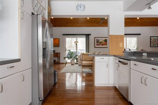 Building Photo - 224 Last Rd