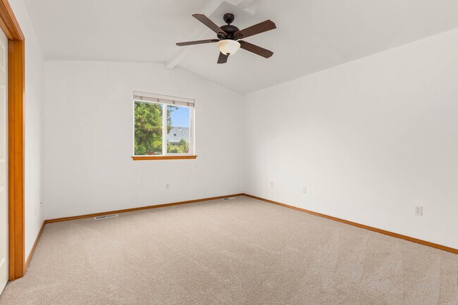 Building Photo - 13419 31st Dr SE