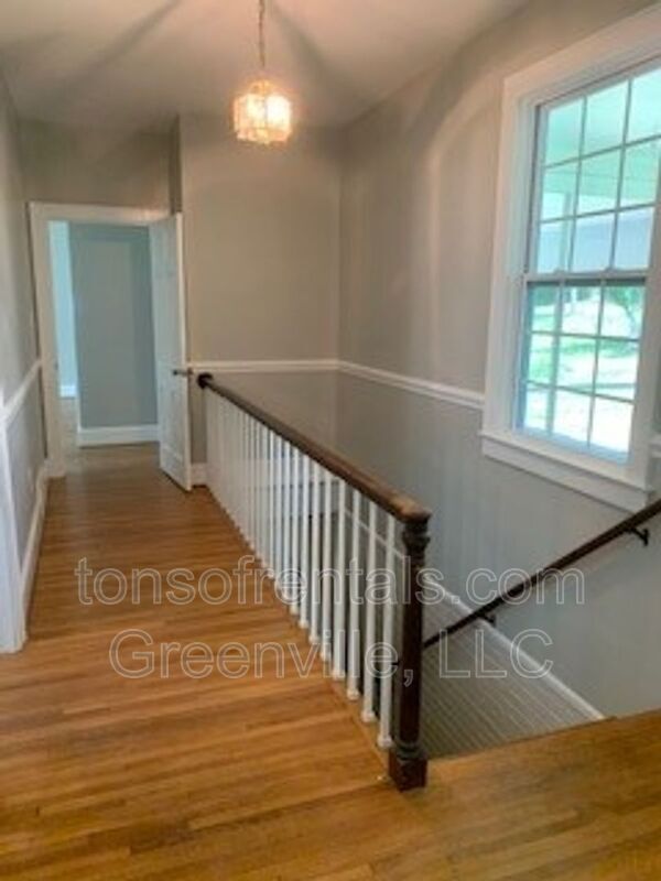 Building Photo - 8861 Warren H Abernathy Hwy