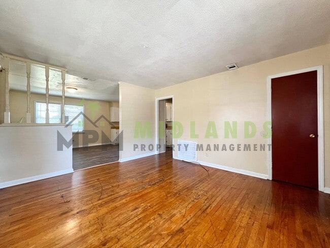 Building Photo - 1205 Faraway Dr