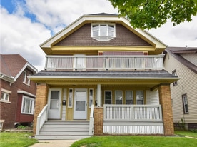 Building Photo - 424 W Harrison Ave