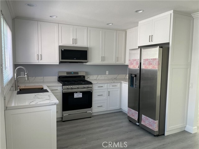 Building Photo - 79 Wildwood