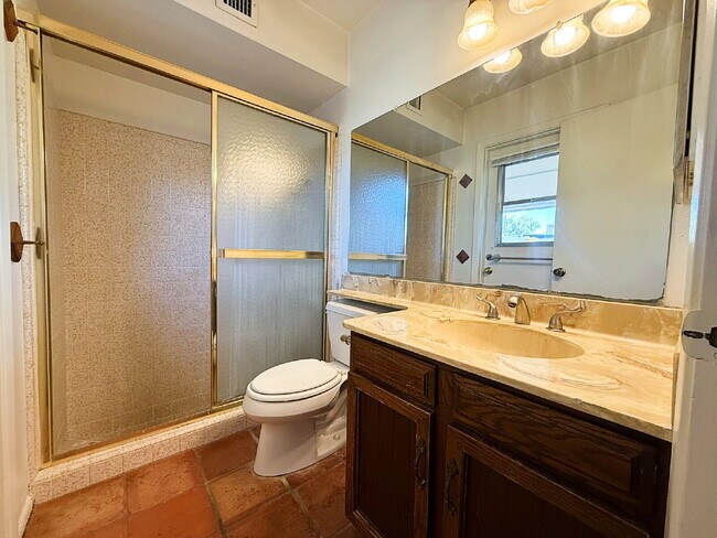Building Photo - "Charming 3-Bedroom Oasis in Goodyear - Sp...