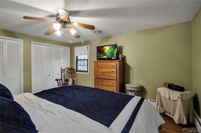 Building Photo - 97 Tartan Ln