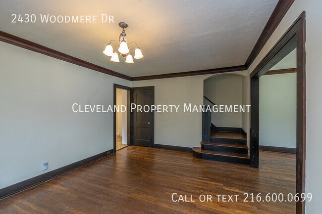 Building Photo - 2430 Woodmere Dr